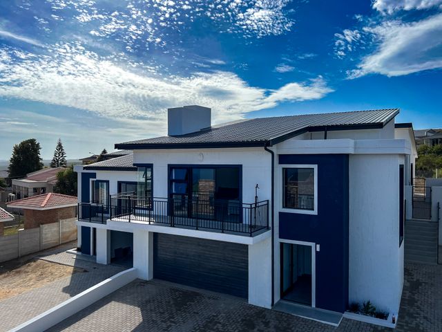 To Let 3 Bedroom Property for Rent in Dana Bay Western Cape